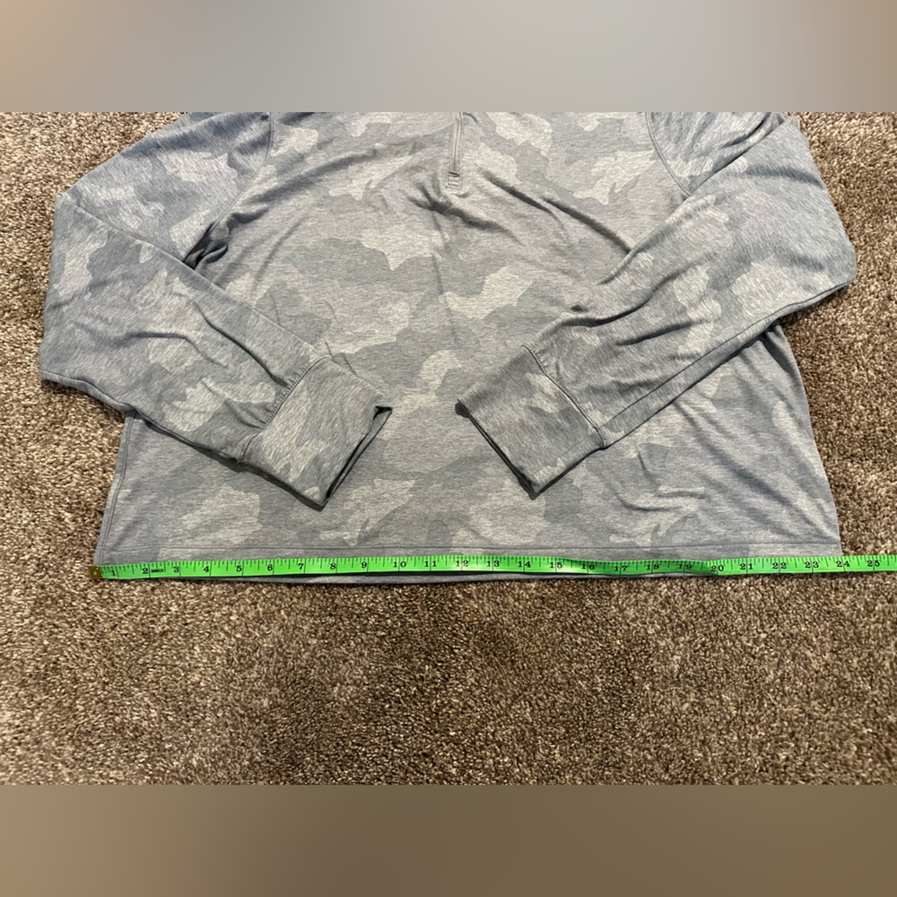 Yogalicious Lux Gray Camo Pullover Quarter zip size large but fits smaller. - Picture 8 of 15